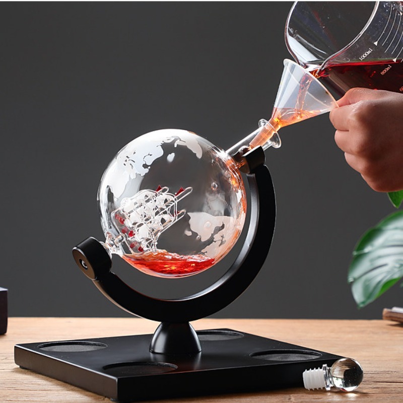 Decorative Globe Wine Decanter - огляд і ціна Decanter Globe Set